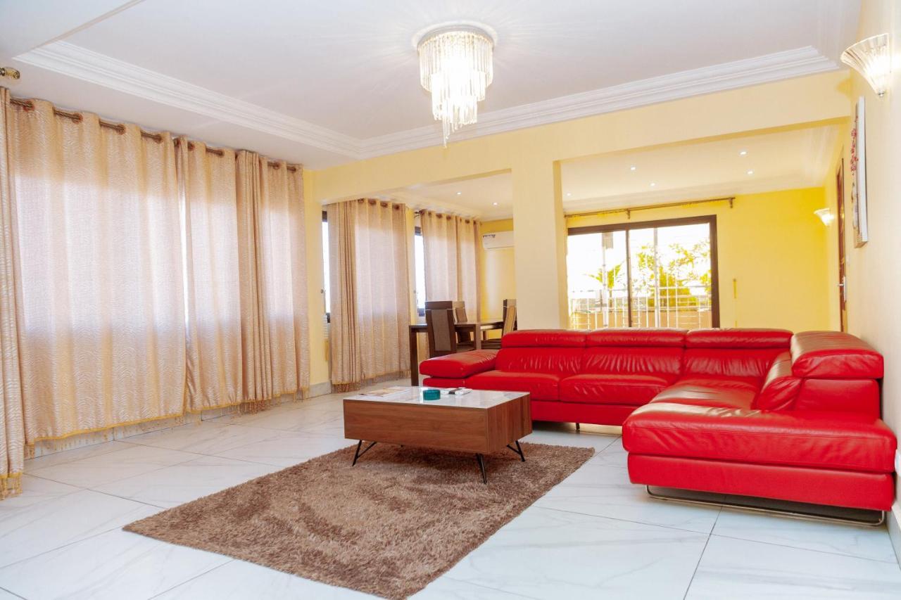 شقة Loumia Premium Bonapriso دوالا المظهر الخارجي الصورة